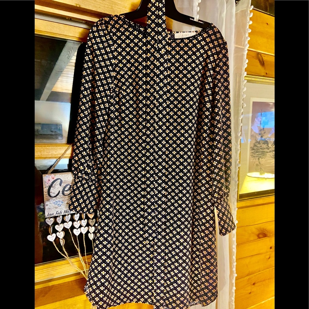 LOFT Long sleeve Diamond pattern dress (Navy blue & Pink)